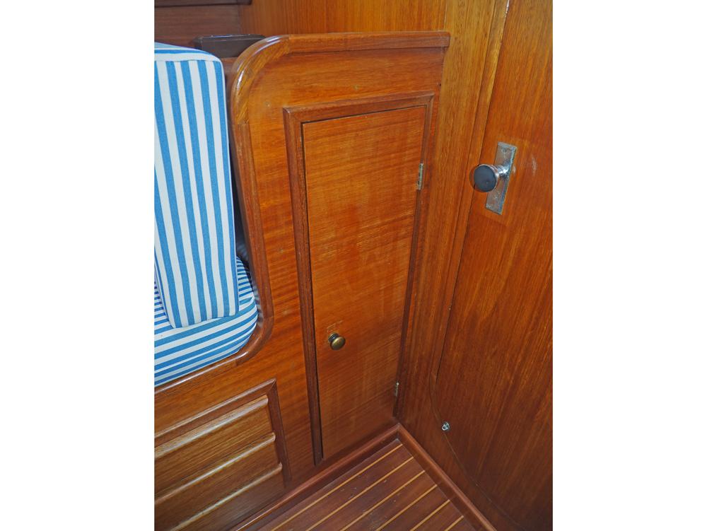 Salon, H&eacute;bergements